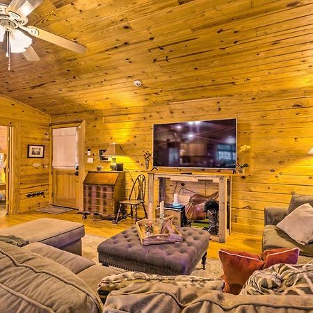 Pet-Friendly Cabot Cabin With Fenced Yard! Экстерьер фото
