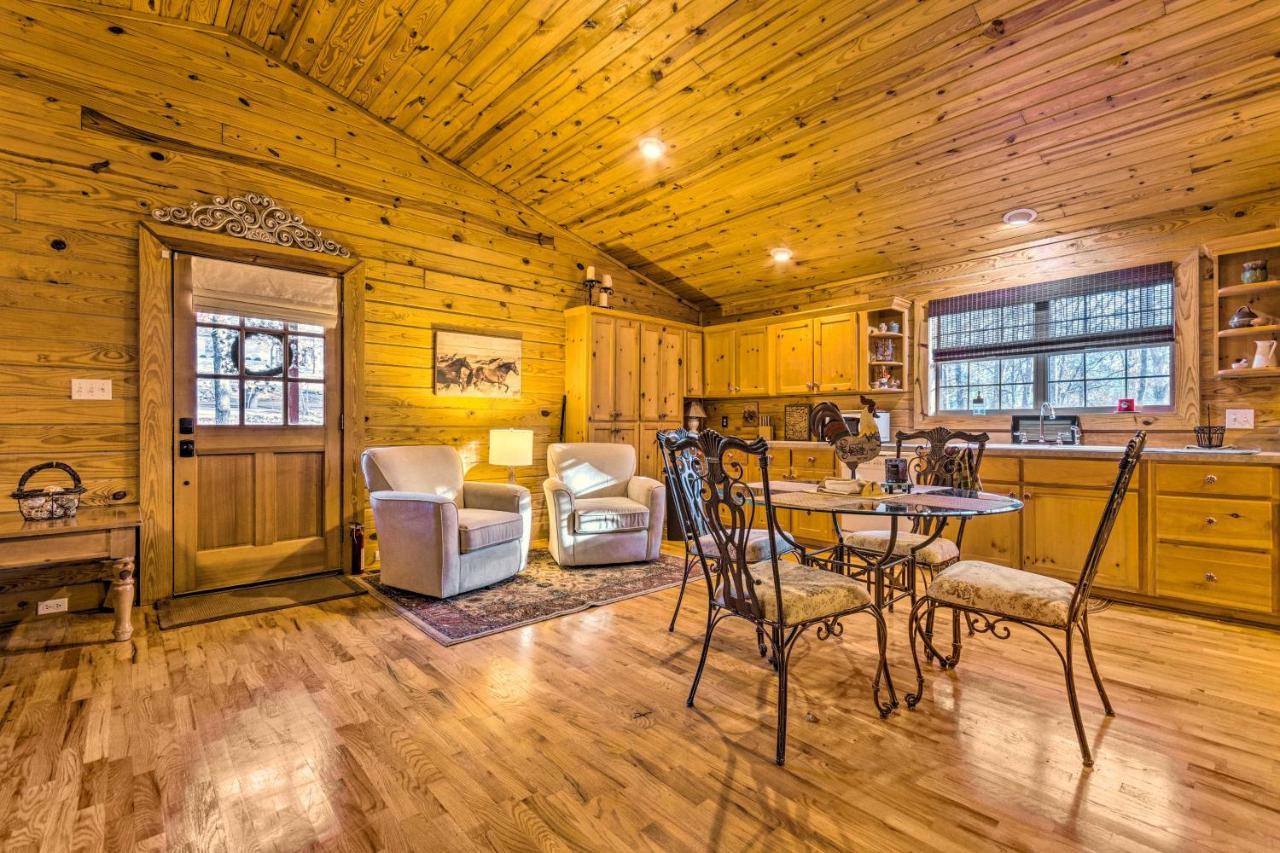 Pet-Friendly Cabot Cabin With Fenced Yard! Экстерьер фото