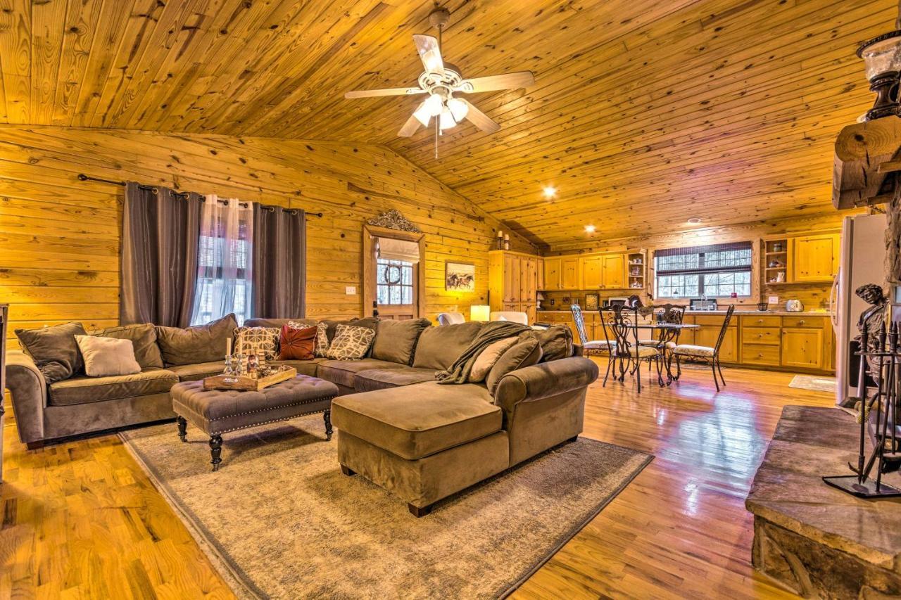 Pet-Friendly Cabot Cabin With Fenced Yard! Экстерьер фото