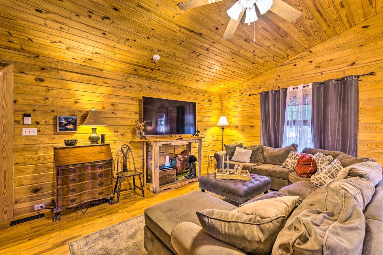 Pet-Friendly Cabot Cabin With Fenced Yard! Экстерьер фото