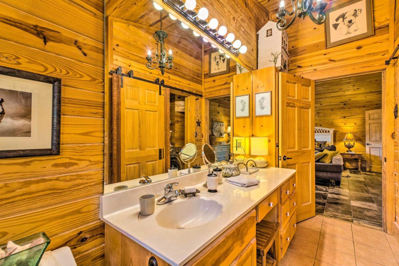 Pet-Friendly Cabot Cabin With Fenced Yard! Экстерьер фото
