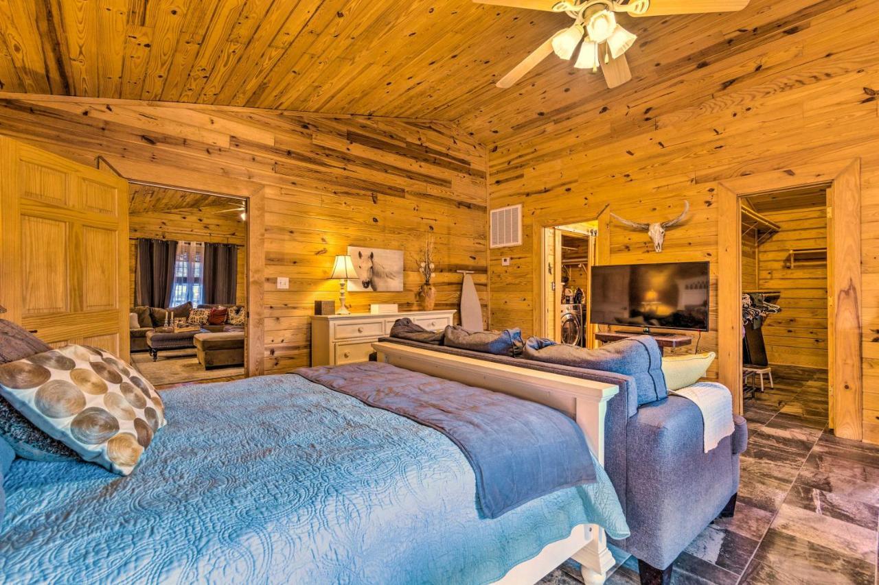 Pet-Friendly Cabot Cabin With Fenced Yard! Экстерьер фото